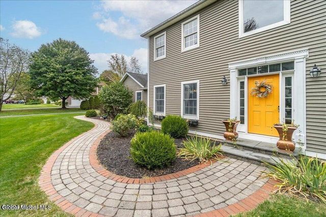 35 Long Creek Drive, Ballston, NY 12027