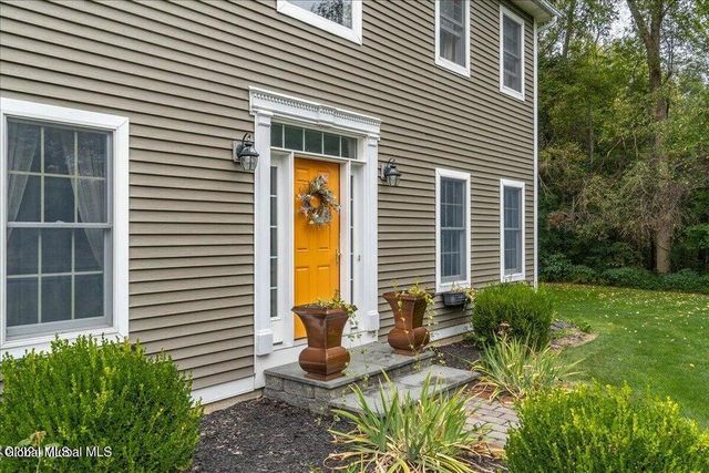 35 Long Creek Drive, Ballston, NY 12027