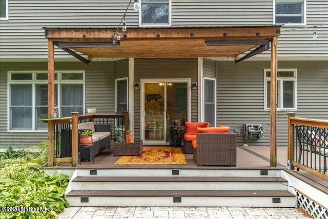 35 Long Creek Drive, Ballston, NY 12027