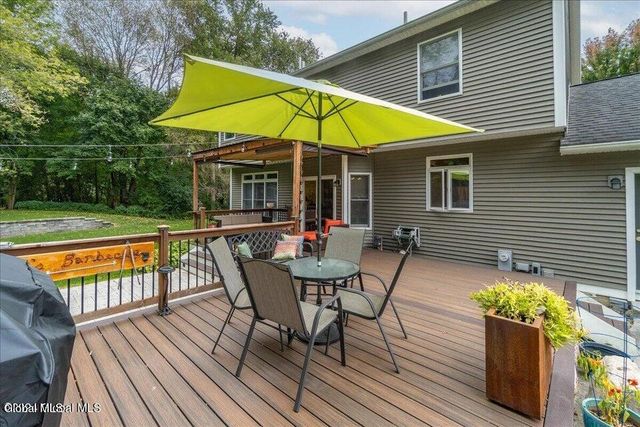 35 Long Creek Drive, Ballston, NY 12027