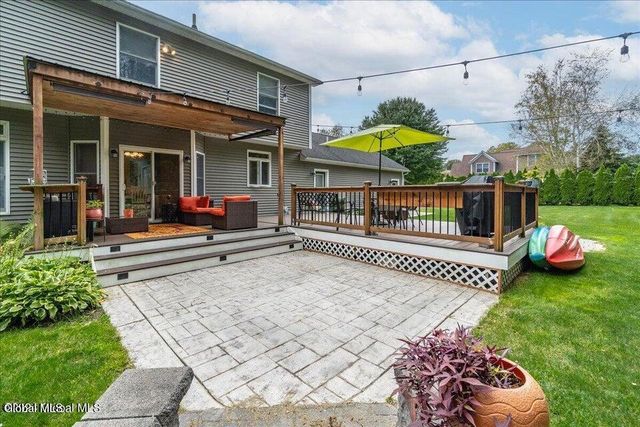 35 Long Creek Drive, Ballston, NY 12027