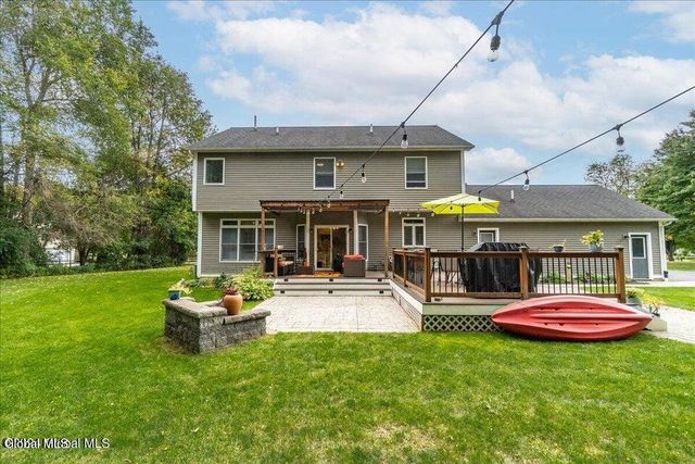 35 Long Creek Drive, Ballston, NY 12027