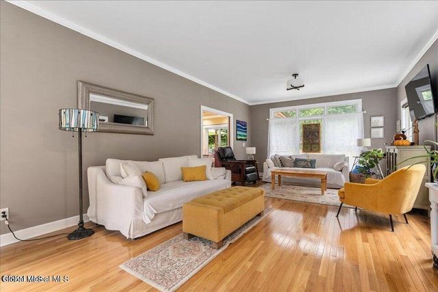 35 Long Creek Drive, Ballston, NY 12027