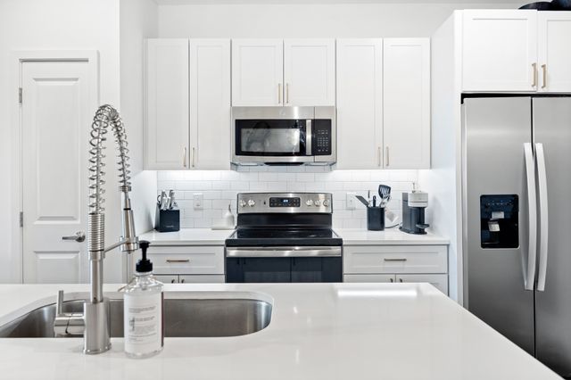 1677 54th Ave N Apt 217, Nashville, TN 37209