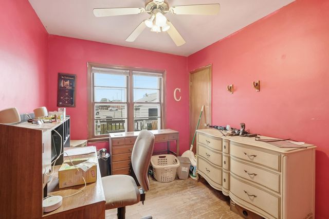 6918 Olcott Avenue, Hammond, IN 46323