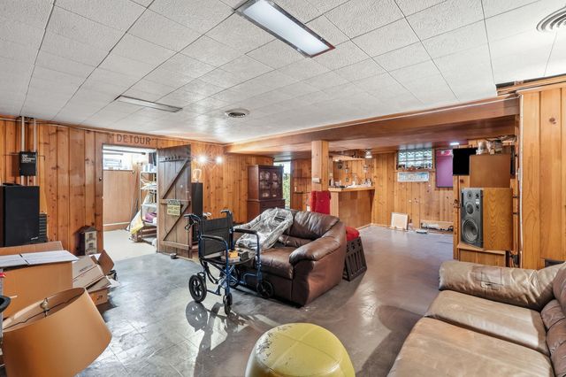 6918 Olcott Avenue, Hammond, IN 46323