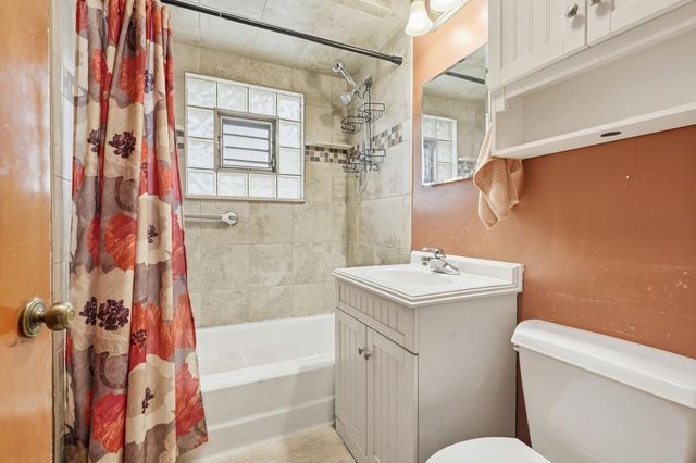 6918 Olcott Avenue, Hammond, IN 46323