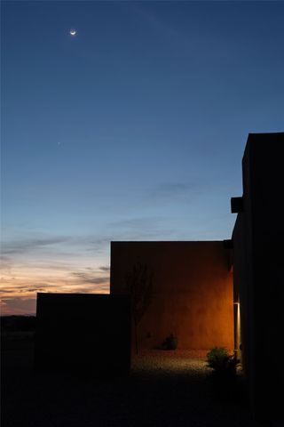 51 Spur Ranch Road, Lamy, NM 87540