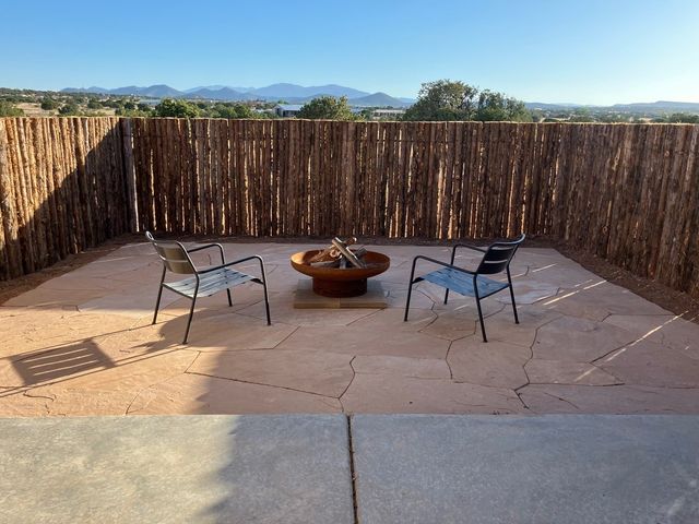 51 Spur Ranch Road, Lamy, NM 87540