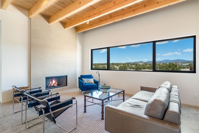 51 Spur Ranch Road, Lamy, NM 87540