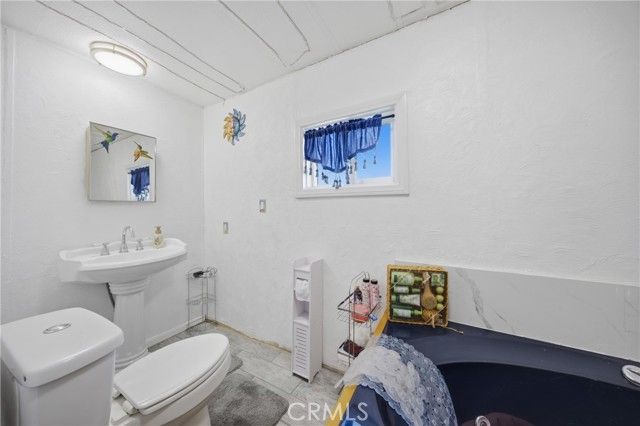 1255 Amethyst 18, Mentone, CA 92359