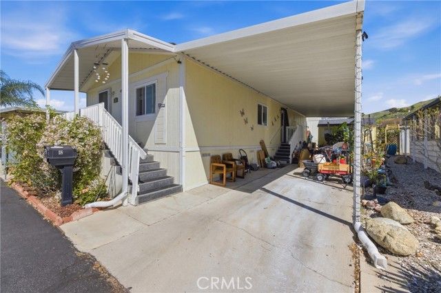 1255 Amethyst 18, Mentone, CA 92359