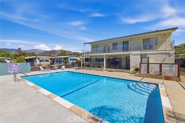 1255 Amethyst 18, Mentone, CA 92359