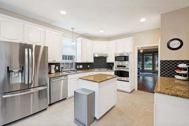 2120 Hardy Lane, Flower Mound, TX 75028