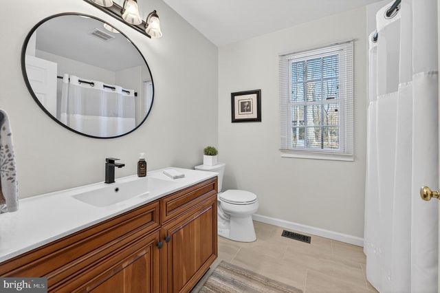 216 WHITEHALL CT, Voorhees, NJ 08043