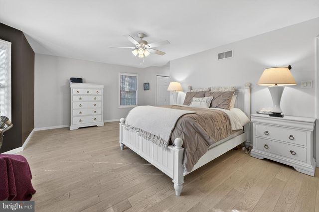 216 WHITEHALL CT, Voorhees, NJ 08043