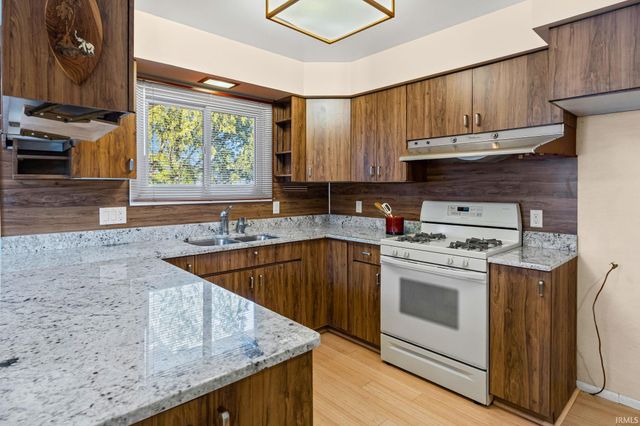 2253 Indian Trail Drive, West Lafayette, IN 47906