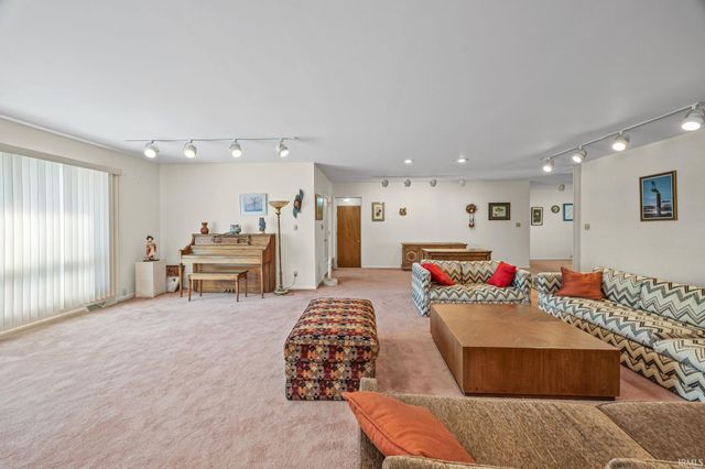 2253 Indian Trail Drive, West Lafayette, IN 47906