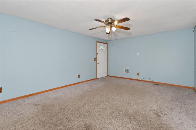 21 Squirrels Heath Road, Perinton, NY 14450