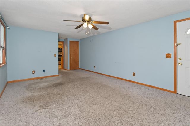 21 Squirrels Heath Road, Perinton, NY 14450