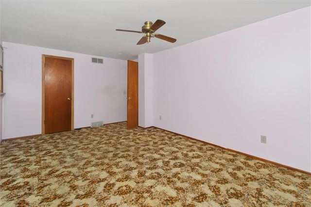 21 Squirrels Heath Road, Perinton, NY 14450