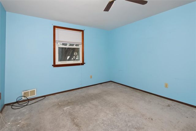 21 Squirrels Heath Road, Perinton, NY 14450