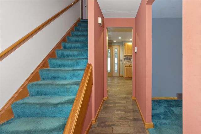 21 Squirrels Heath Road, Perinton, NY 14450