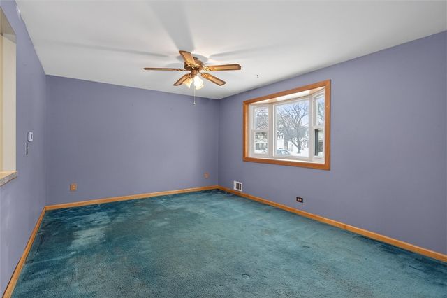 21 Squirrels Heath Road, Perinton, NY 14450