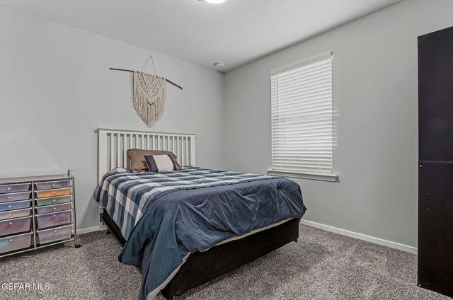 1072 Summer Rain Street, Horizon City, TX 79928