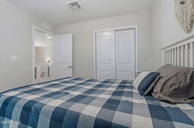 1072 Summer Rain Street, Horizon City, TX 79928