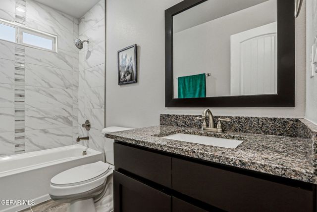 1072 Summer Rain Street, Horizon City, TX 79928