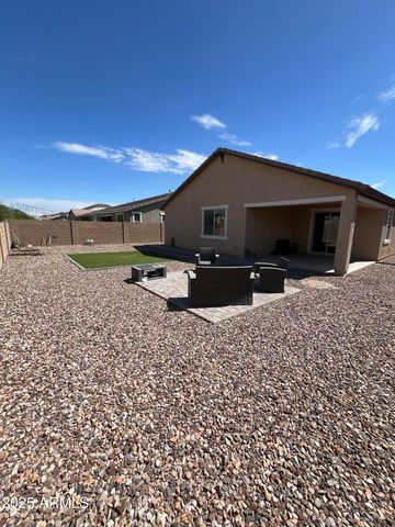 8014 W Atlantis Way, Phoenix, AZ 85043