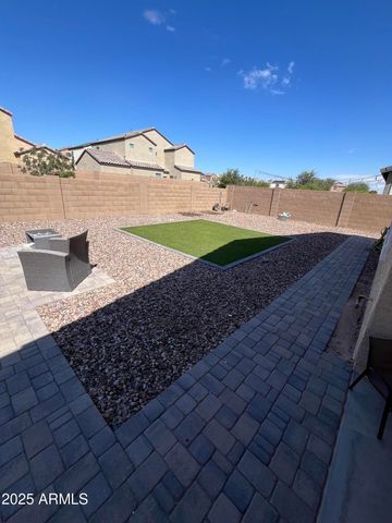 8014 W Atlantis Way, Phoenix, AZ 85043