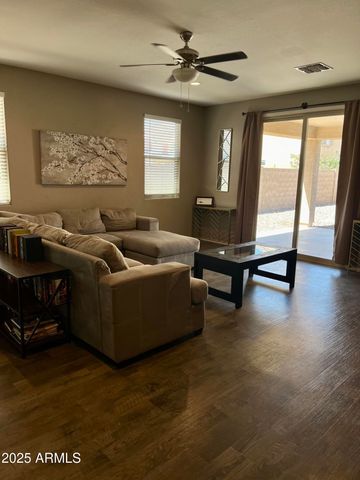 8014 W Atlantis Way, Phoenix, AZ 85043