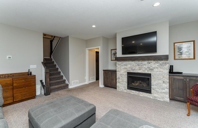 2745 Sand Trap Road SE, Rochester, MN 55904