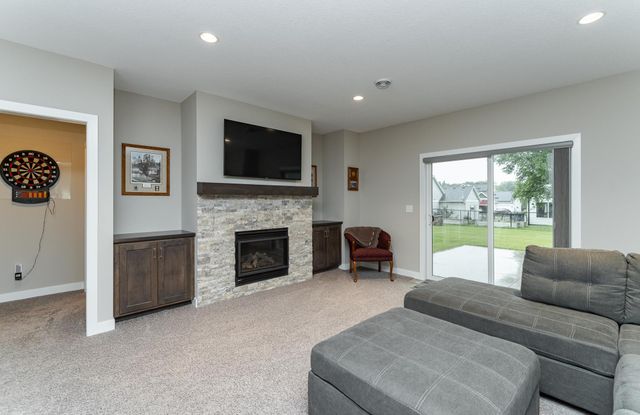 2745 Sand Trap Road SE, Rochester, MN 55904
