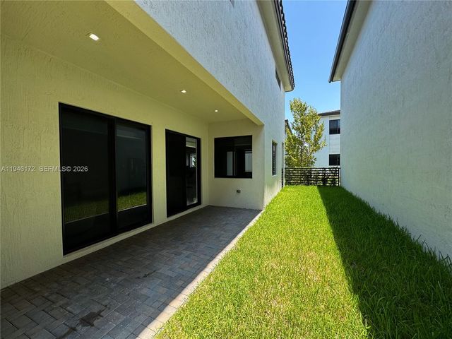 4349 NW 81st Ave, Doral, FL 33166