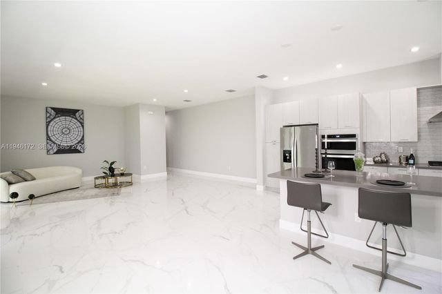 4349 NW 81st Ave, Doral, FL 33166