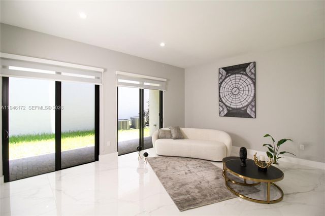 4349 NW 81st Ave, Doral, FL 33166