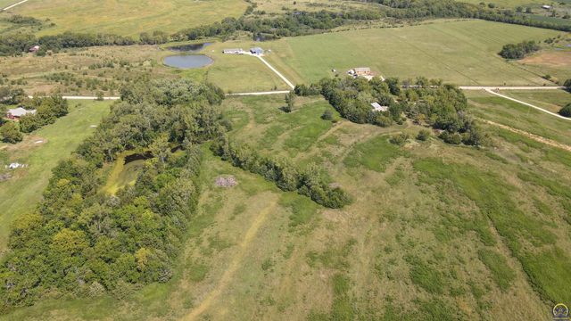 11973 SW 77th St, Auburn, KS 66402