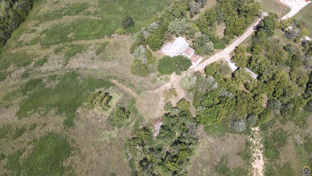 11973 SW 77th St, Auburn, KS 66402