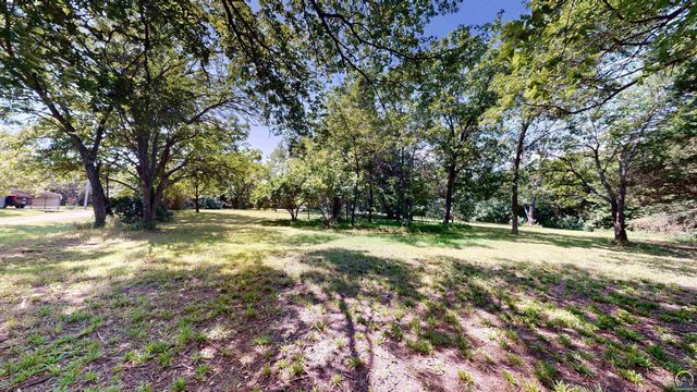 11973 SW 77th St, Auburn, KS 66402