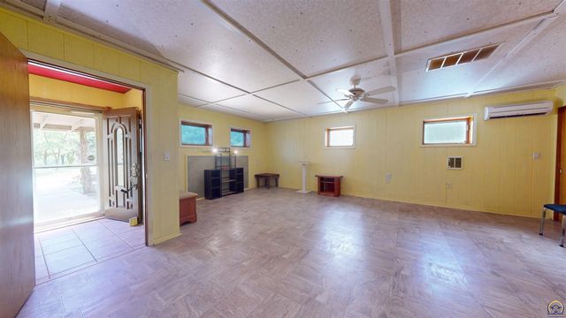 11973 SW 77th St, Auburn, KS 66402