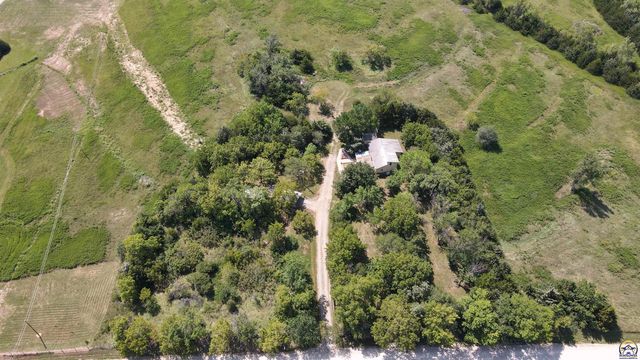 11973 SW 77th St, Auburn, KS 66402