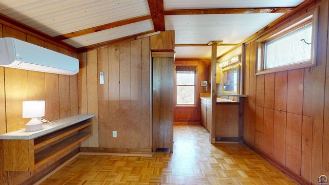 11973 SW 77th St, Auburn, KS 66402