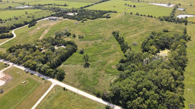 11973 SW 77th St, Auburn, KS 66402