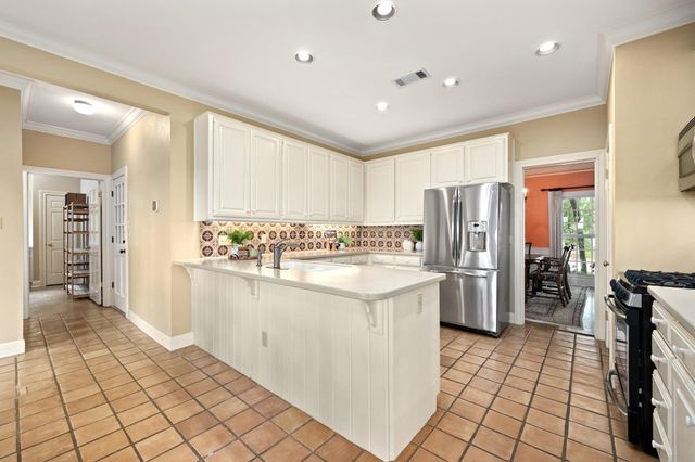 2900 Angelfire LN, Austin, TX 78746