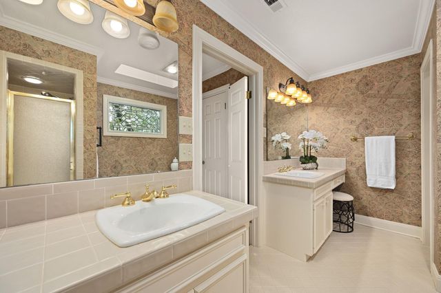 2900 Angelfire LN, Austin, TX 78746