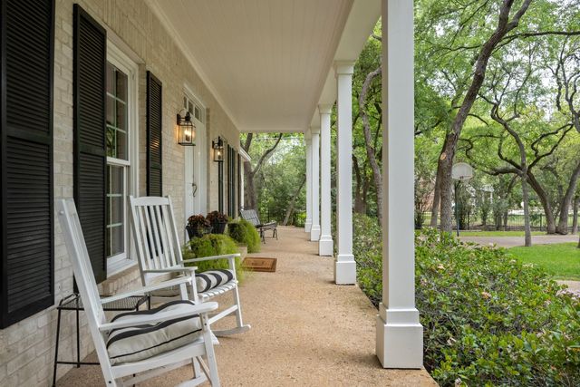 2900 Angelfire LN, Austin, TX 78746