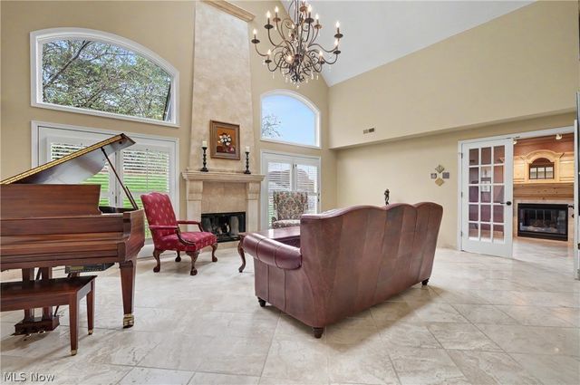 3561 Sparrow Pond Lane, Akron, OH 44333